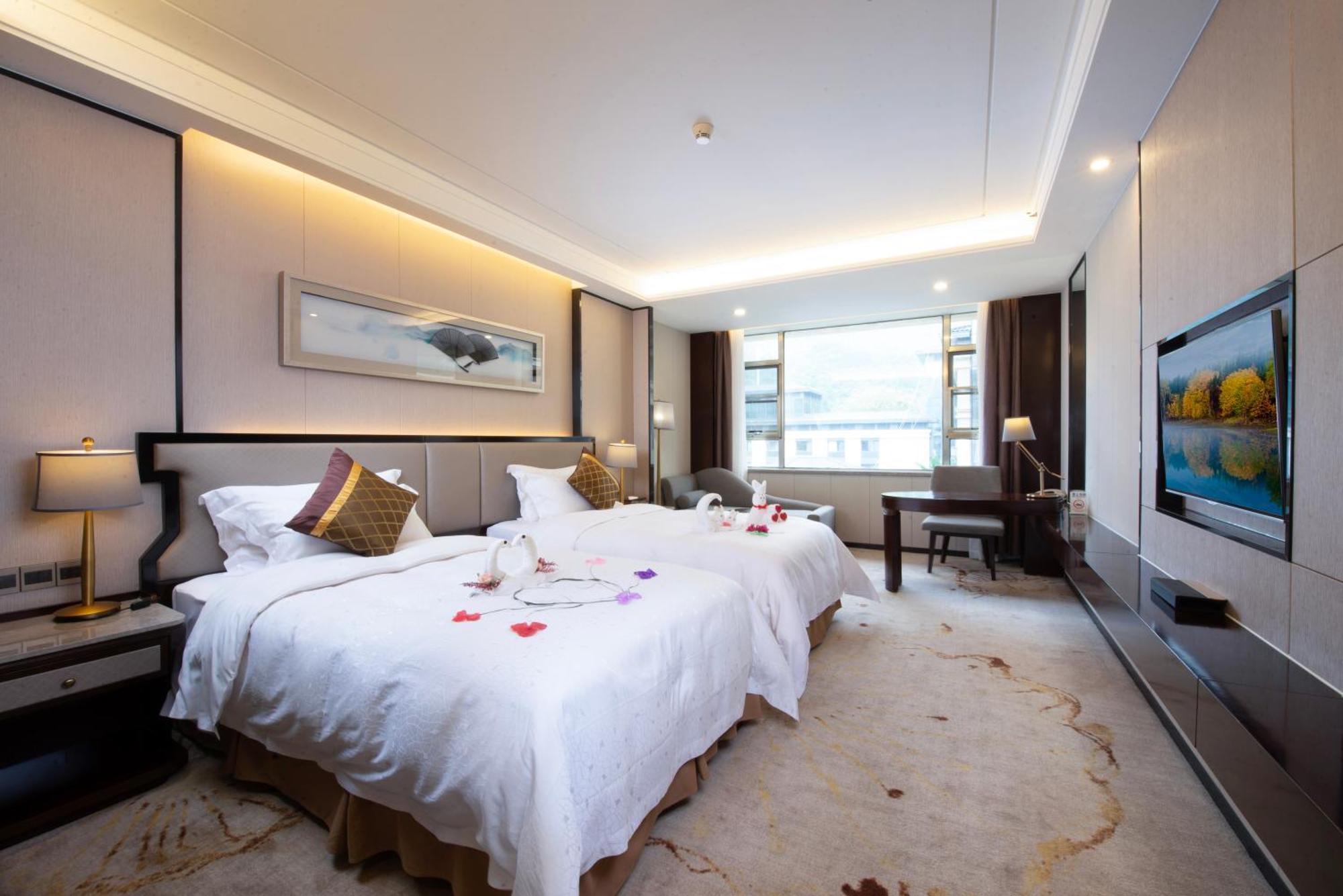 Shenzhen Silver Lake Conference Center Hotel Екстериор снимка